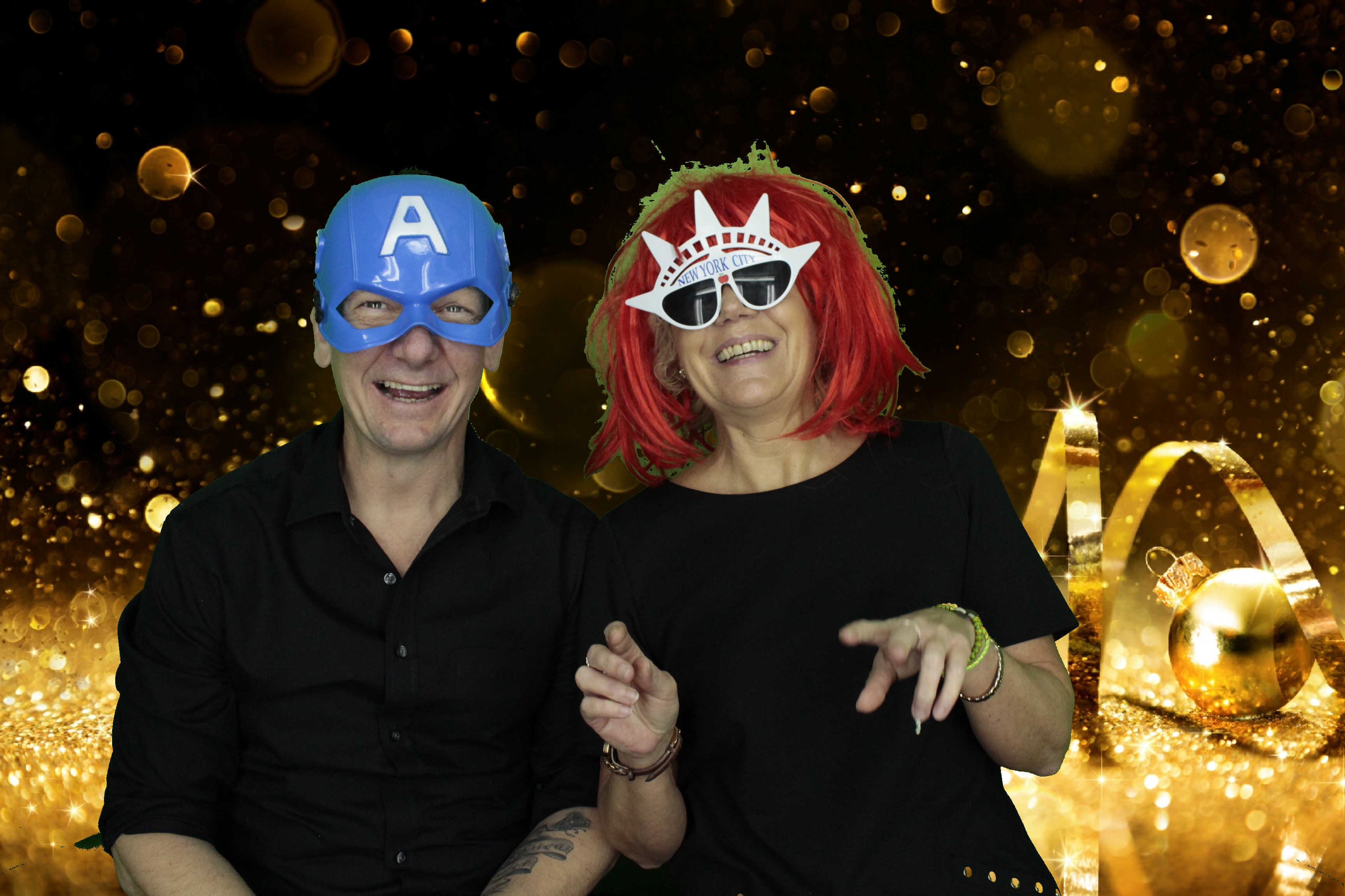 New Years Eve Party Silvermere | View more photos from the event at gallery.myphotoboothexperience.co.uk/u/MyPhotoBoothExperienceLtd/New-Years-Eve-Party-Silvermere